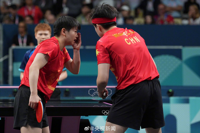  张帅双打搭档换新面孔，默契配合闯入法网八强  
